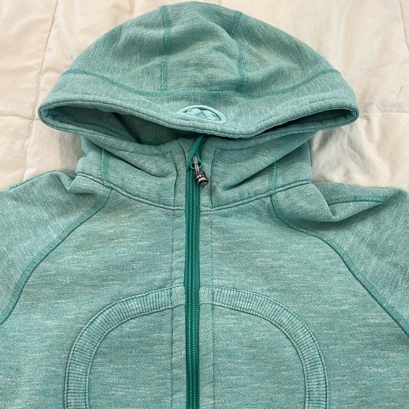 Lululemon 🍋 Size 4 - Picture 2 of 5